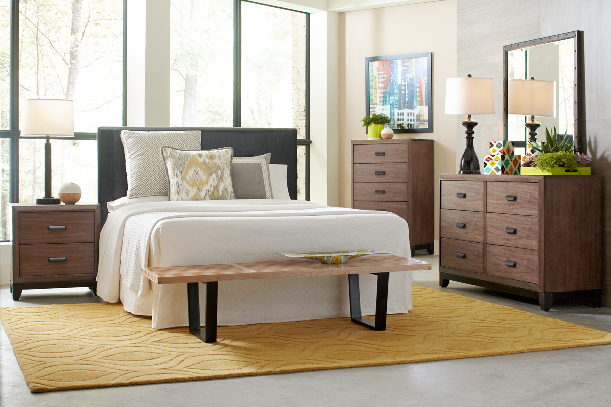 Copley Queen Bedroom with Mackenzie